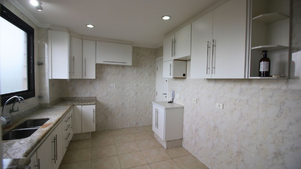 Cobertura à venda no Embaré: 