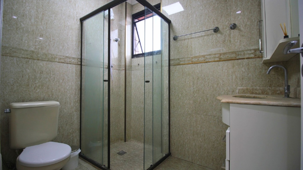 Cobertura à venda no Embaré: 