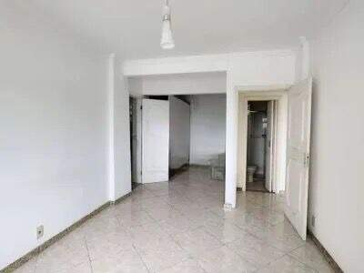 Apartamento à venda no Ponta da Praia: 
