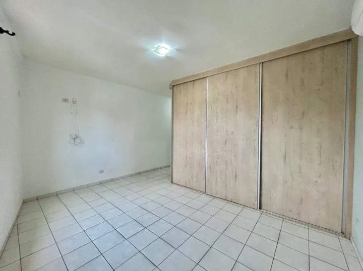 Casa à venda no Ponta da Praia: 