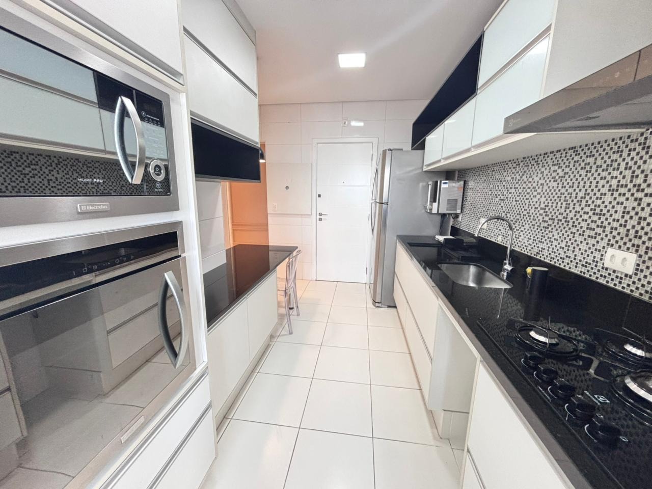 Apartamento para aluguel no Embaré: 