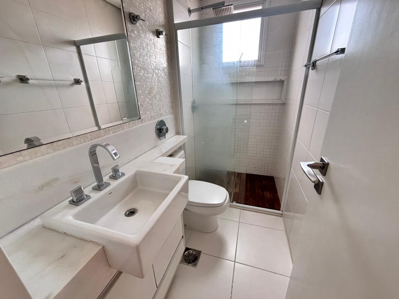 Apartamento para aluguel no Embaré: 