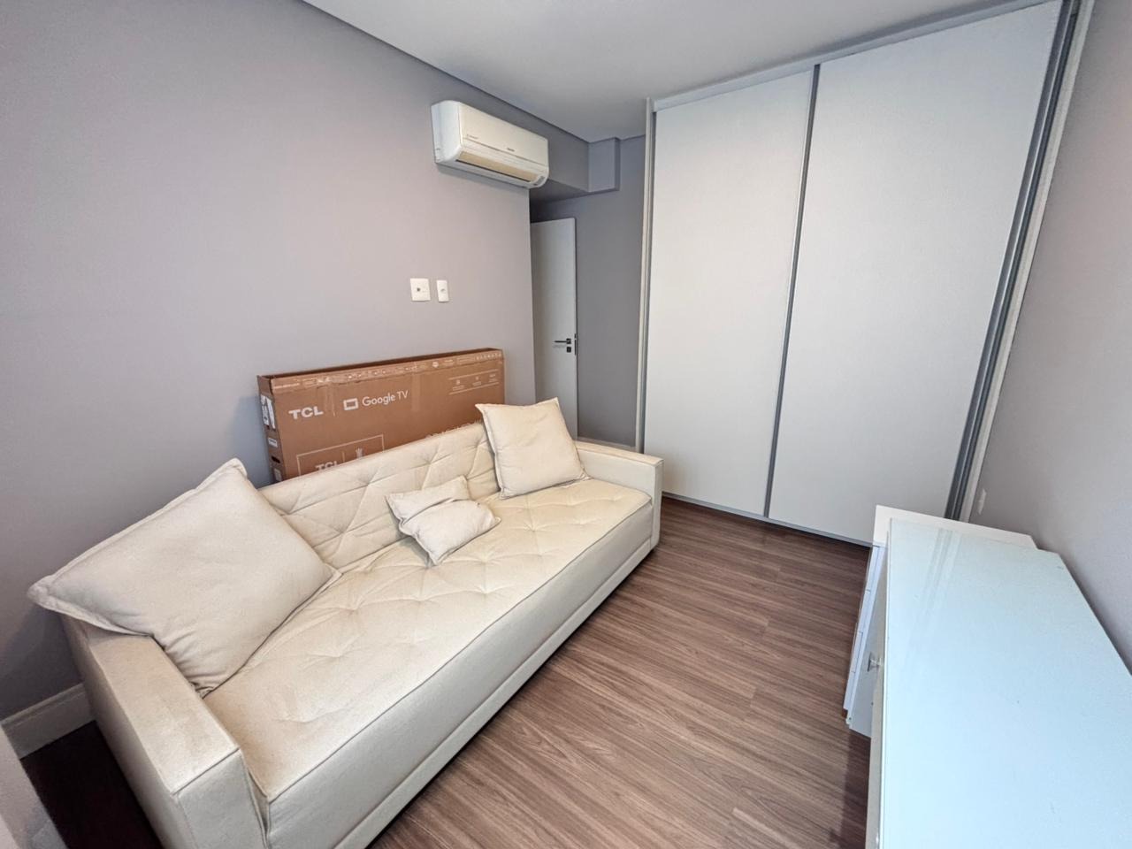 Apartamento para aluguel no Embaré: 