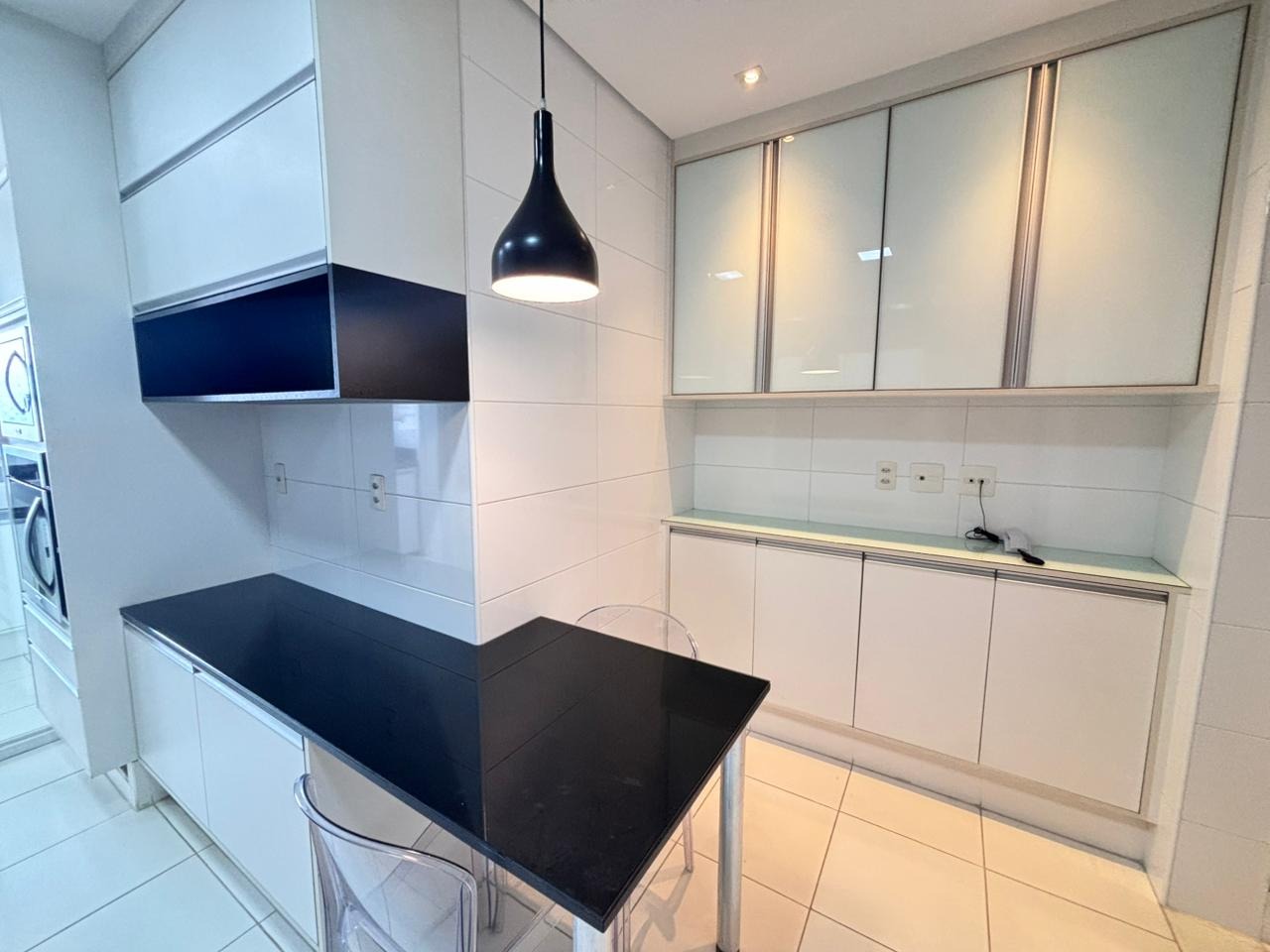 Apartamento para aluguel no Embaré: 