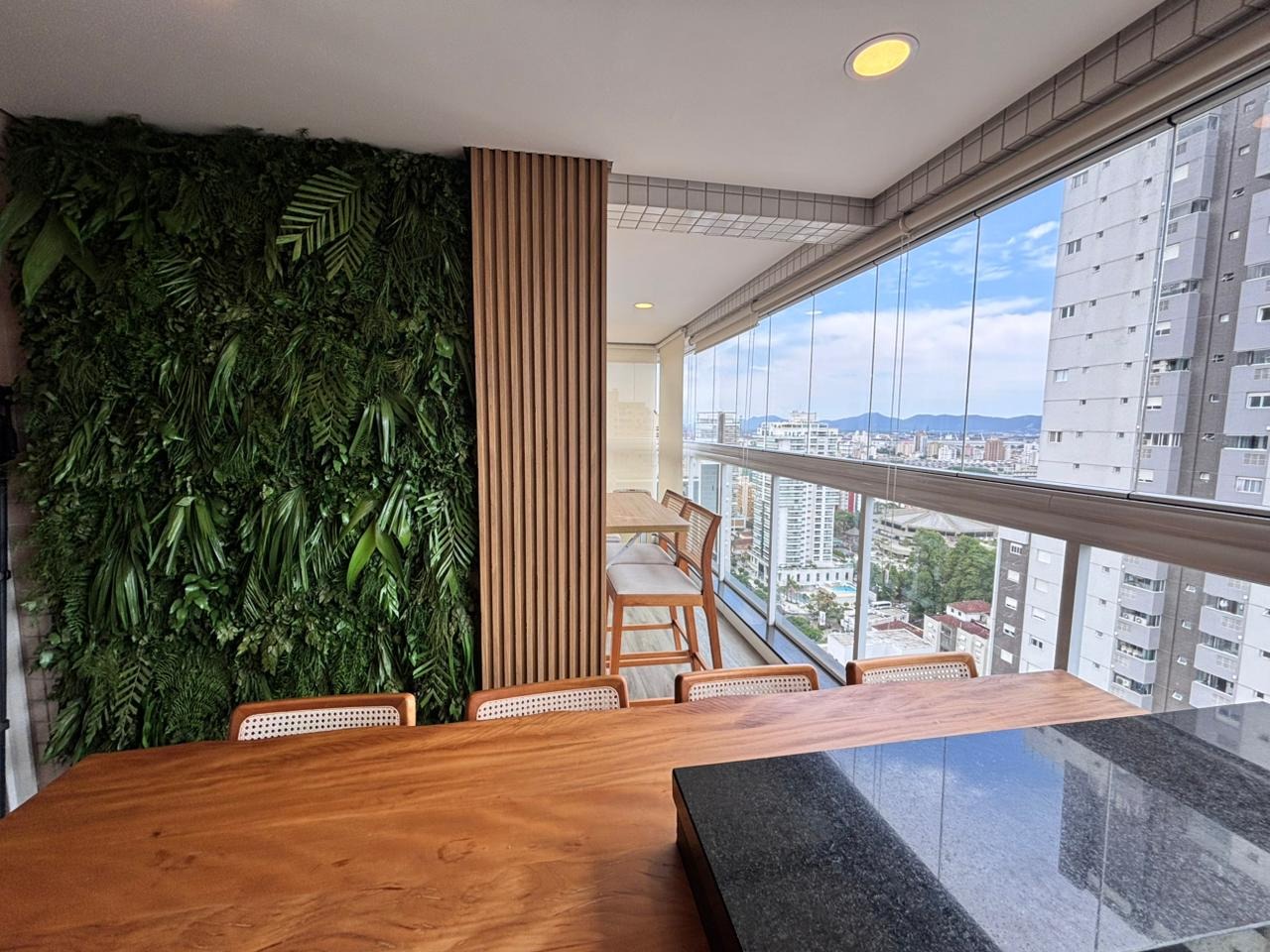 Apartamento para aluguel no Embaré: 