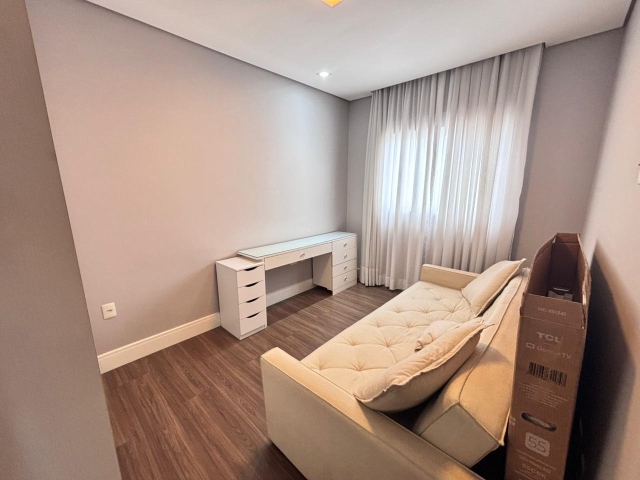 Apartamento para aluguel no Embaré: 