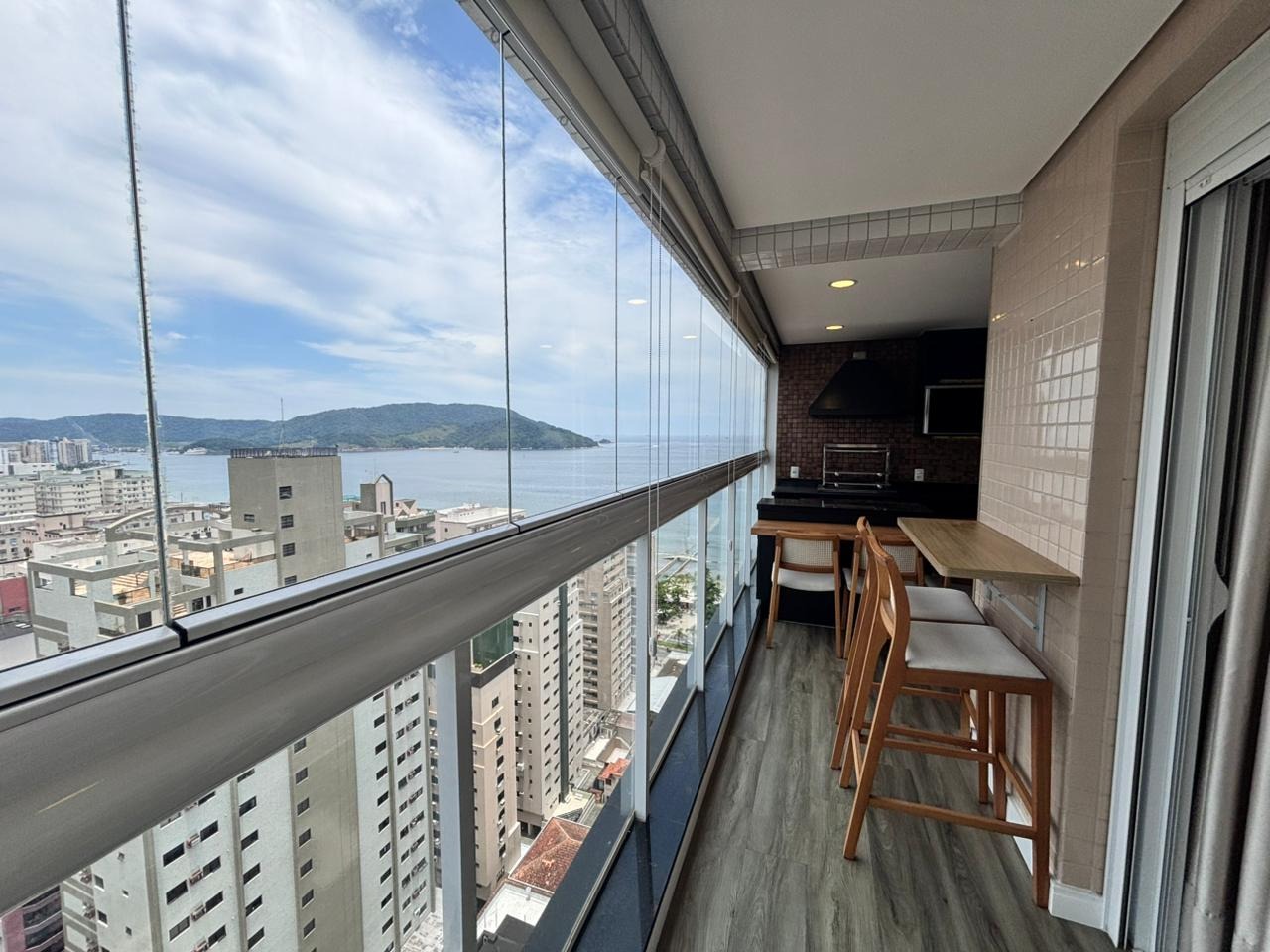 Apartamento para aluguel no Embaré: 