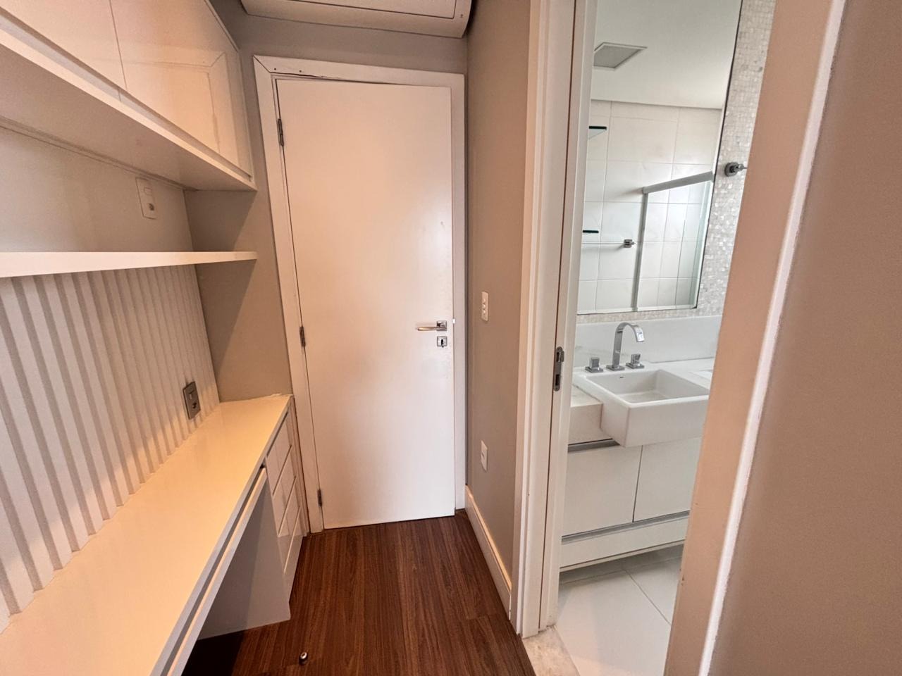 Apartamento para aluguel no Embaré: 