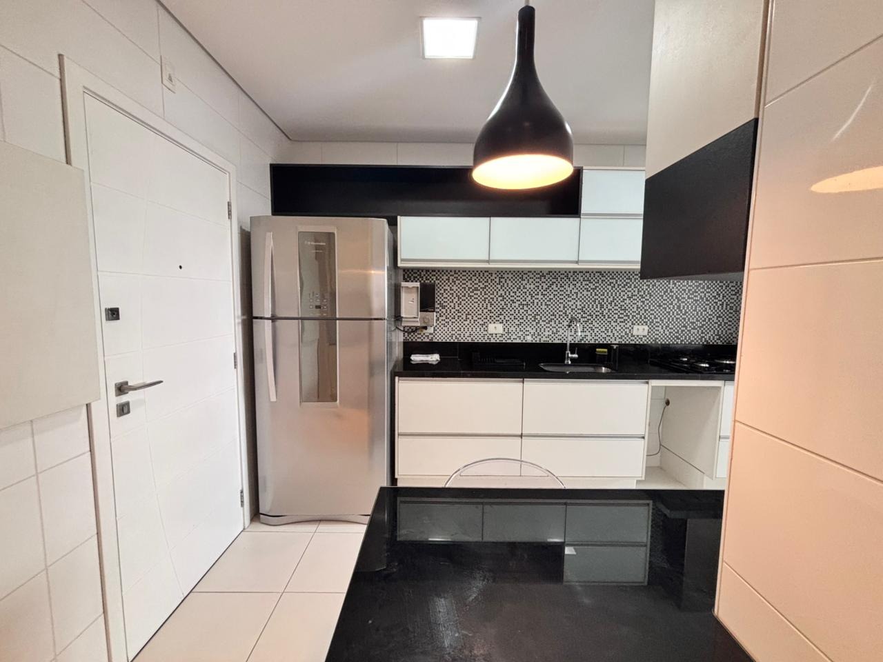 Apartamento para aluguel no Embaré: 