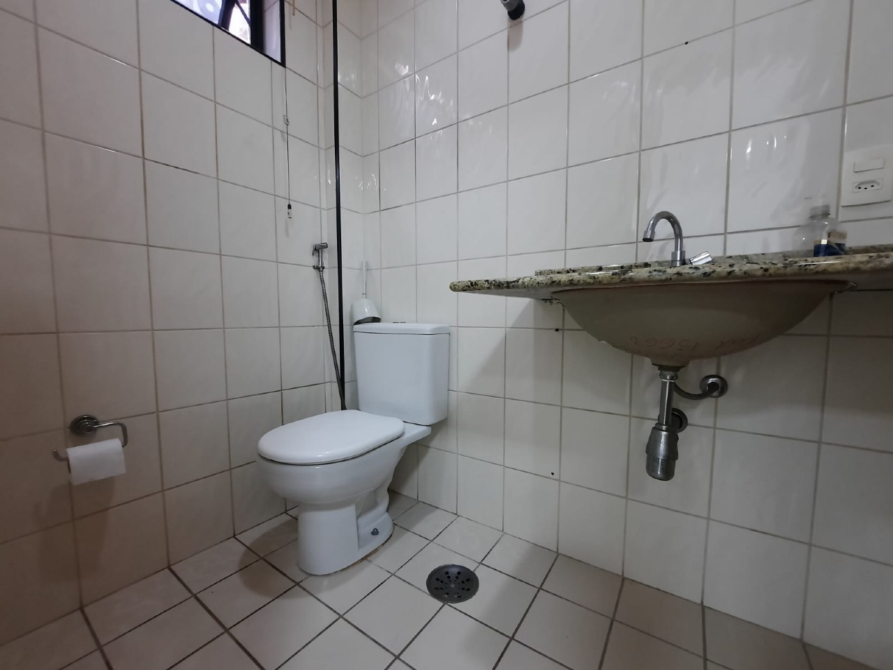 Conjunto Comercial para aluguel no Vila Mathias: 