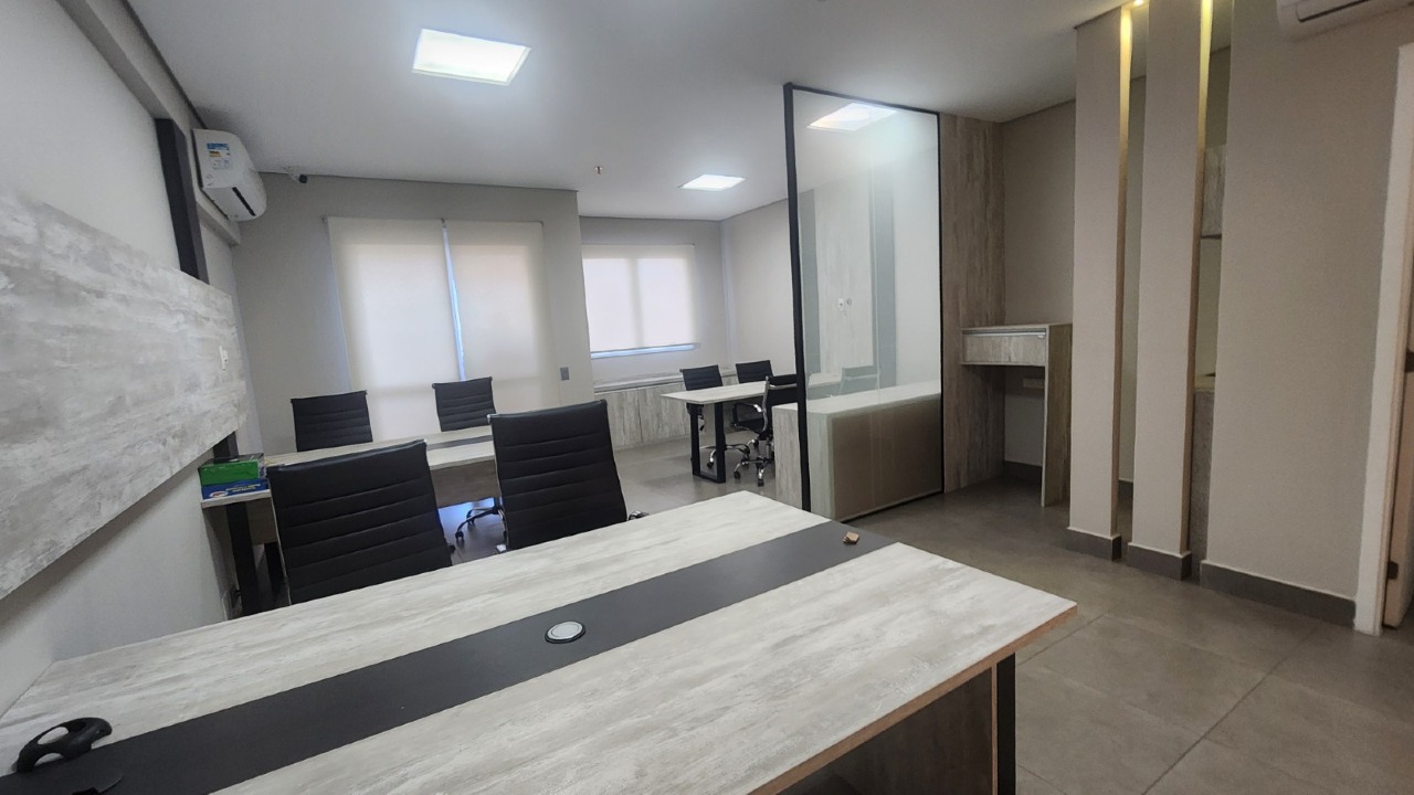 Conjunto Comercial para aluguel no Vila Mathias: 