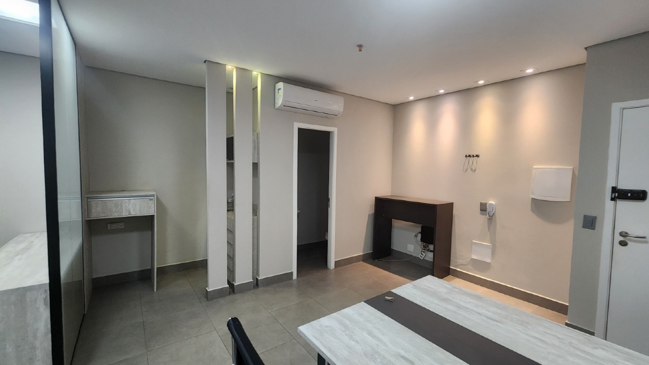 Conjunto Comercial para aluguel no Vila Mathias: 