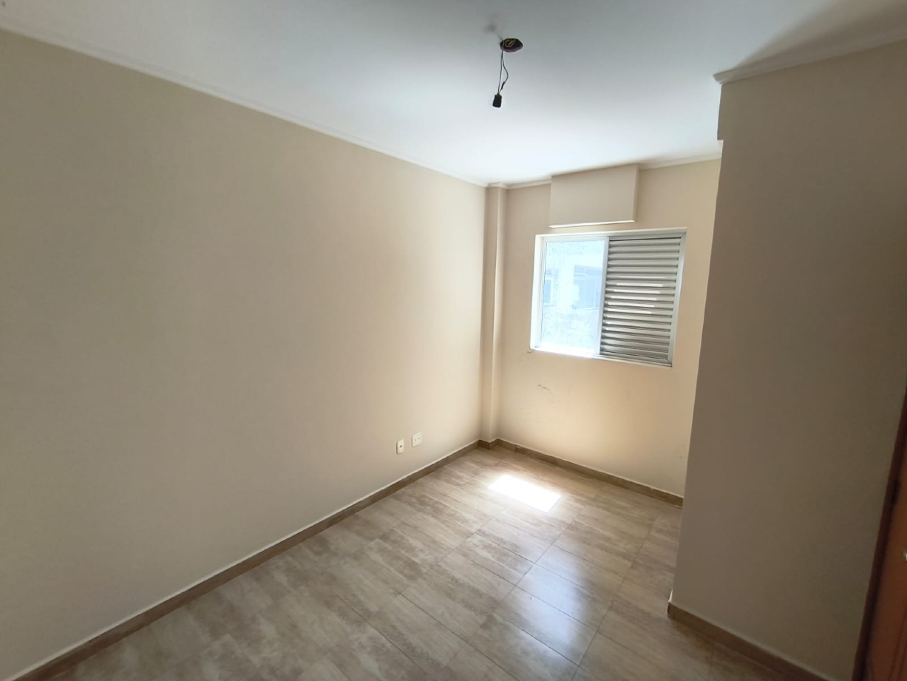 Casa para aluguel no Campo Grande: 