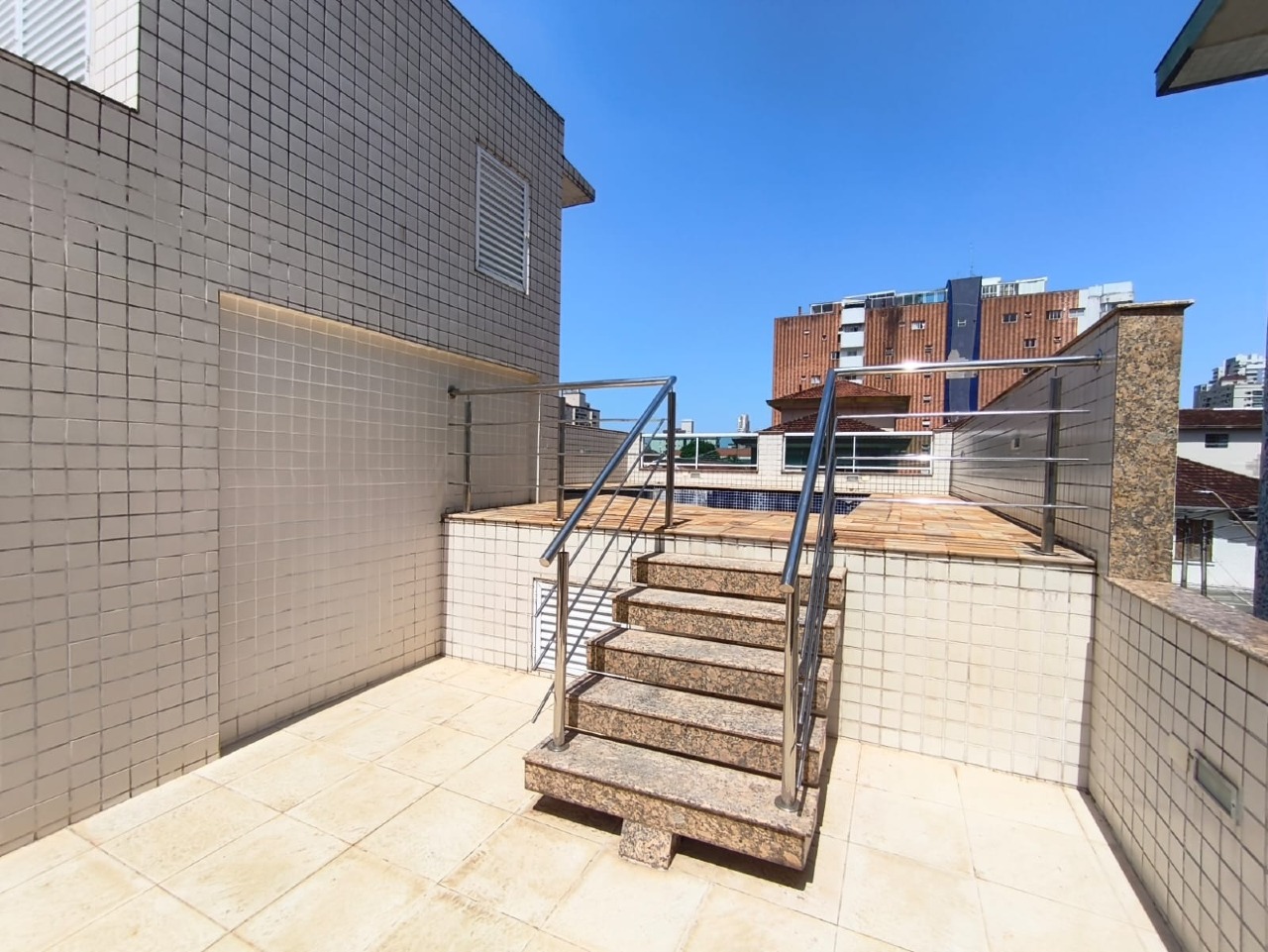 Casa para aluguel no Campo Grande: 