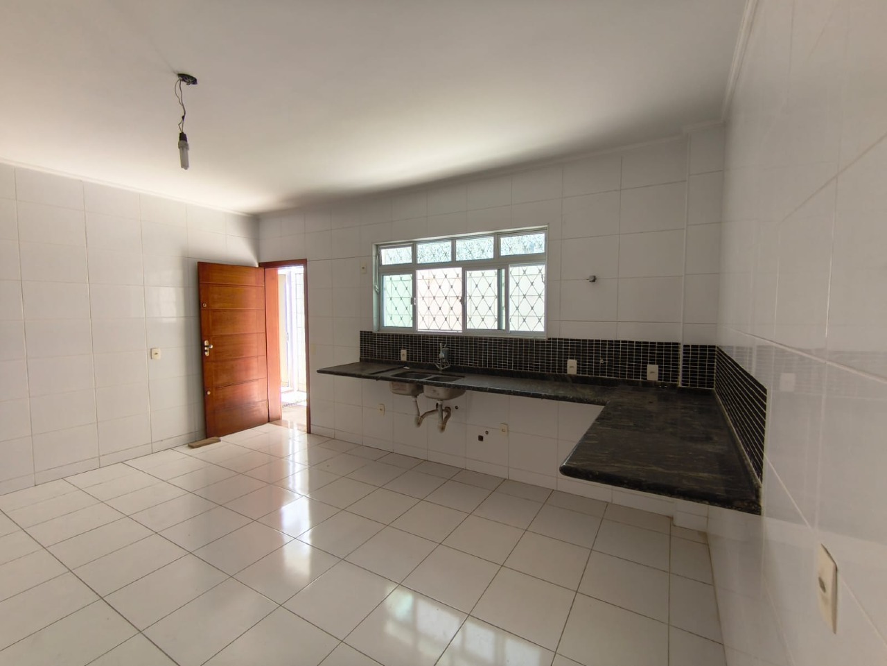 Casa para aluguel no Campo Grande: 