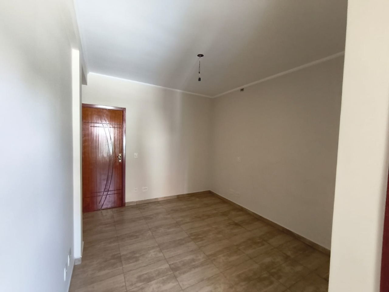 Casa para aluguel no Campo Grande: 