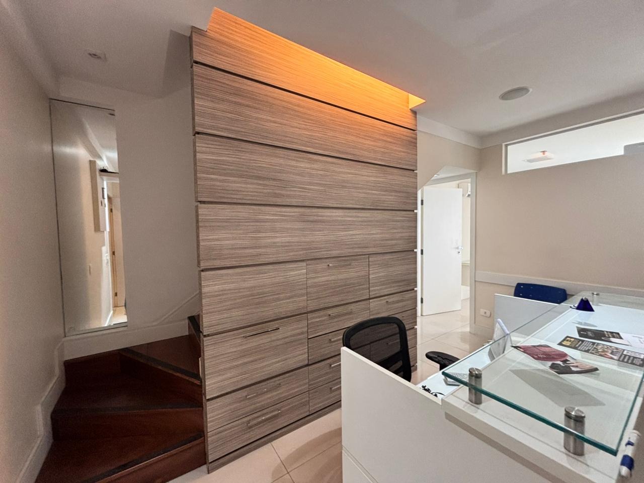 Sala à venda no Vila Mathias: