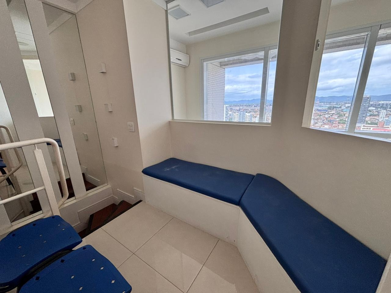 Sala à venda no Vila Mathias: