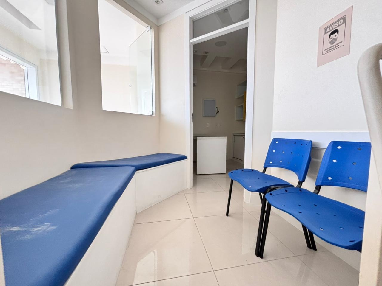 Sala à venda no Vila Mathias: