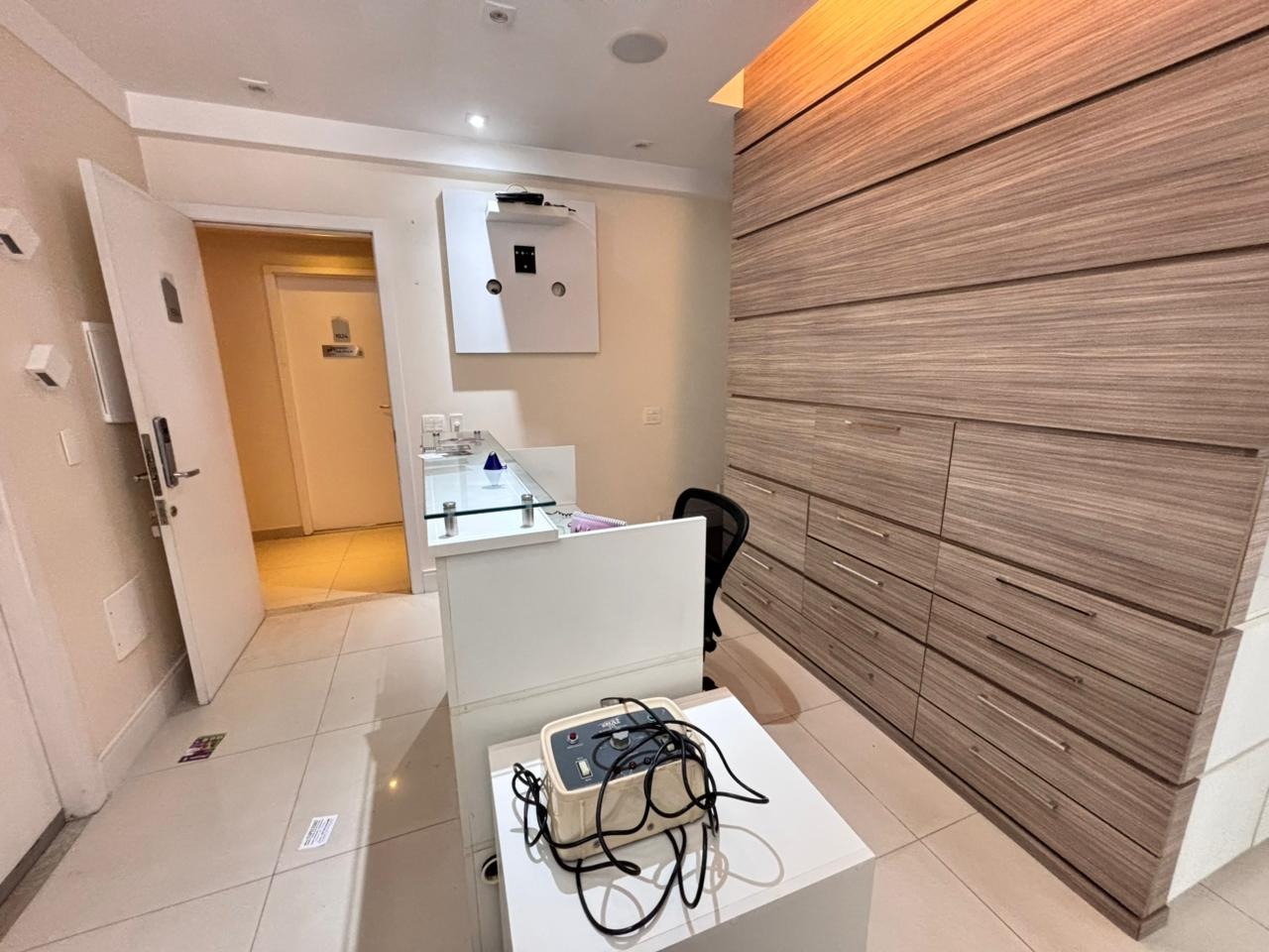 Sala à venda no Vila Mathias: