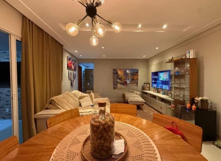 Apartamento à venda no Ponta da Praia: