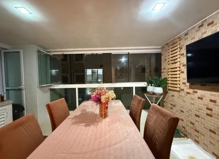 Apartamento à venda no Ponta da Praia: