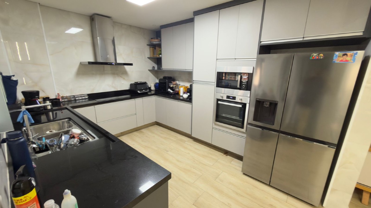 Apartamento à venda no Ponta da Praia: 