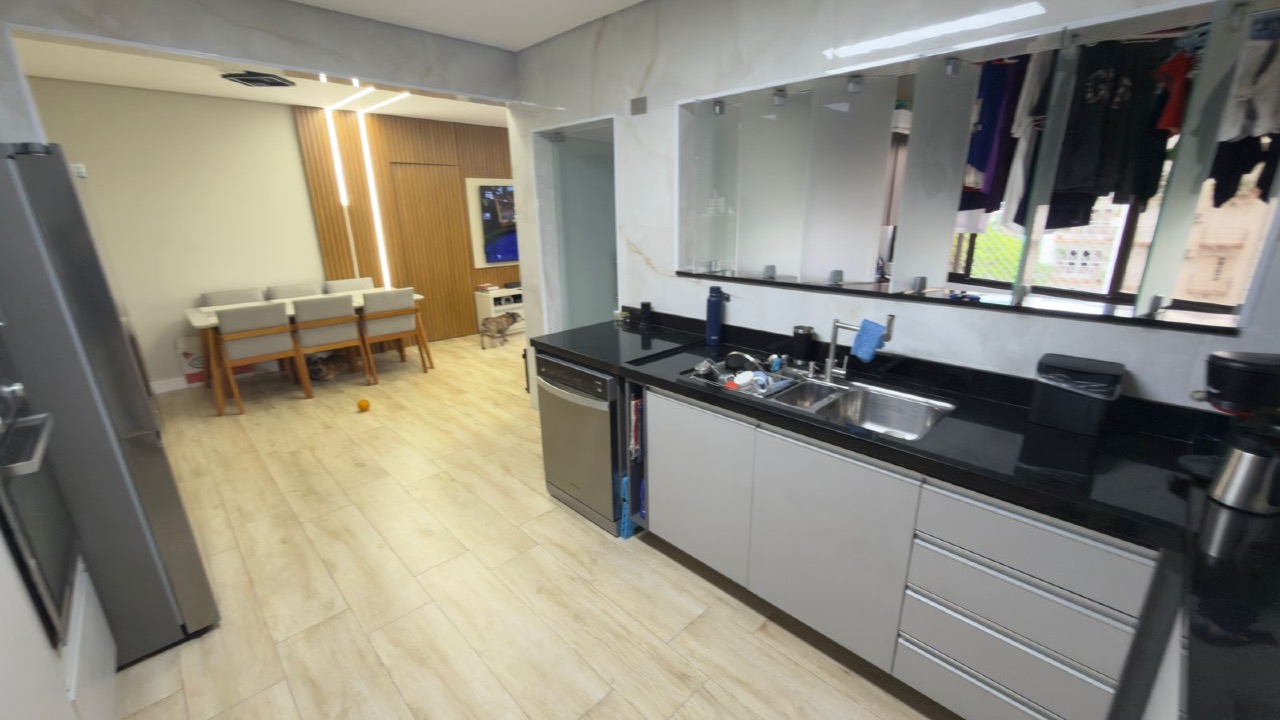 Apartamento à venda no Ponta da Praia: 