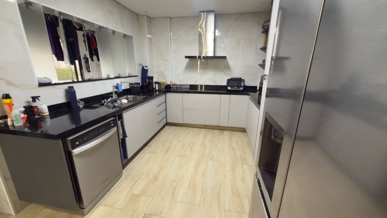 Apartamento à venda no Ponta da Praia: 