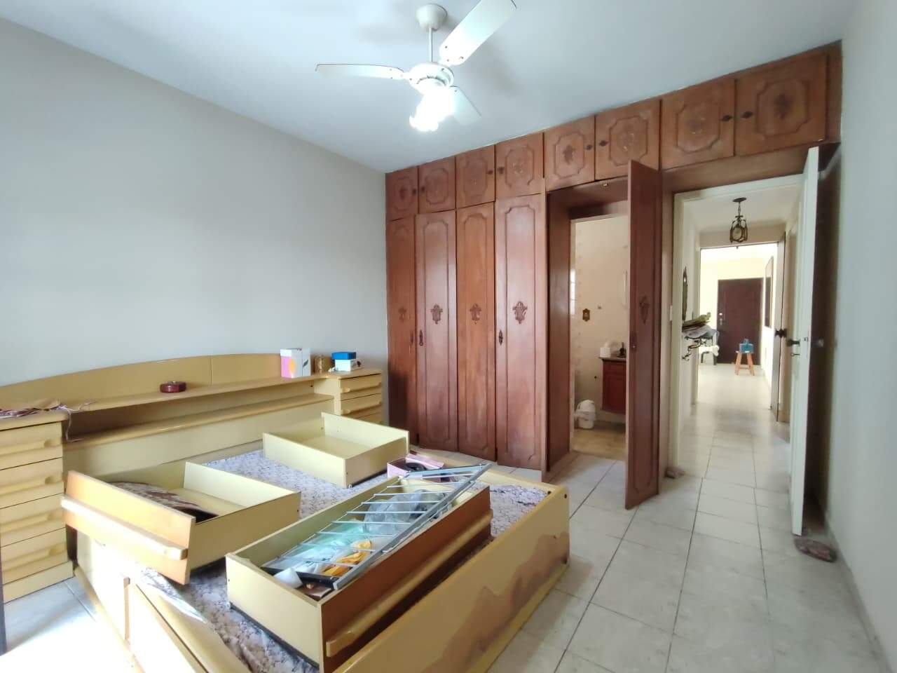 Apartamento à venda no Ponta da Praia: 