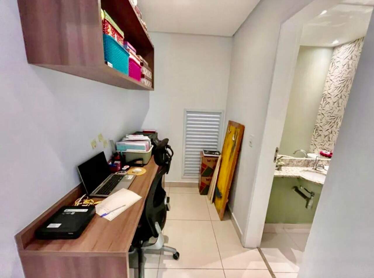 Apartamento à venda no Ponta da Praia: 
