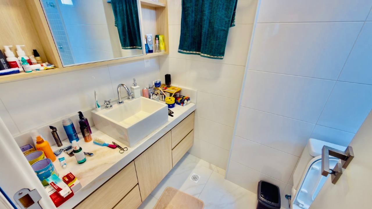 Apartamento à venda no Ponta da Praia: 