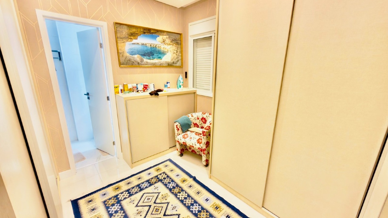 Apartamento à venda no Ponta da Praia: 