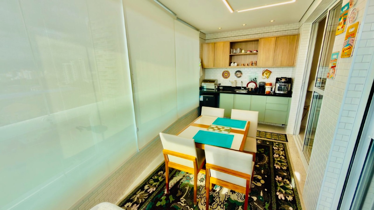 Apartamento à venda no Ponta da Praia: 