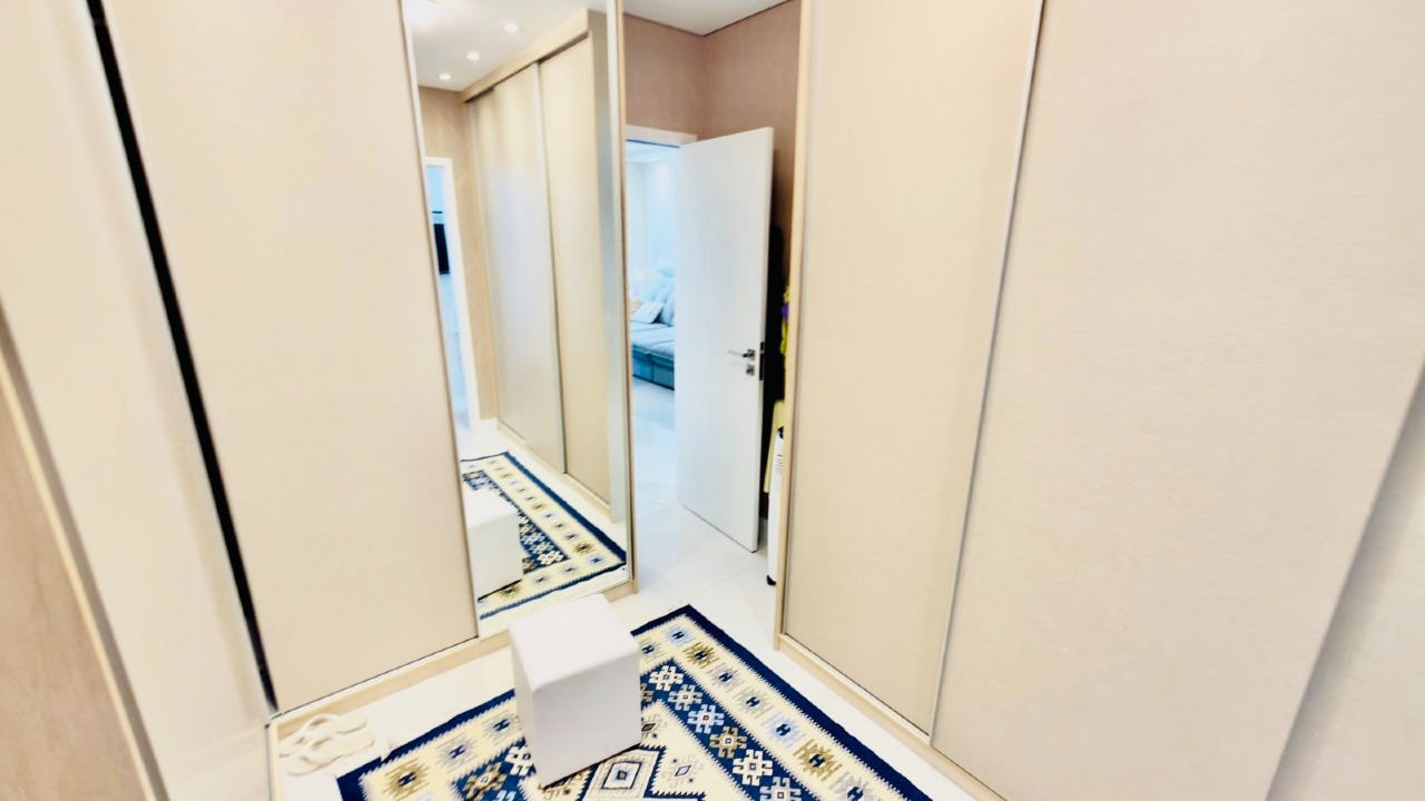 Apartamento à venda no Ponta da Praia: 