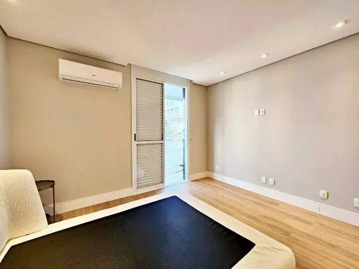 Apartamento à venda no Pompéia: 