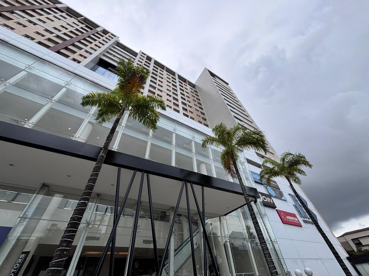 Sala à venda no Vila Mathias: 