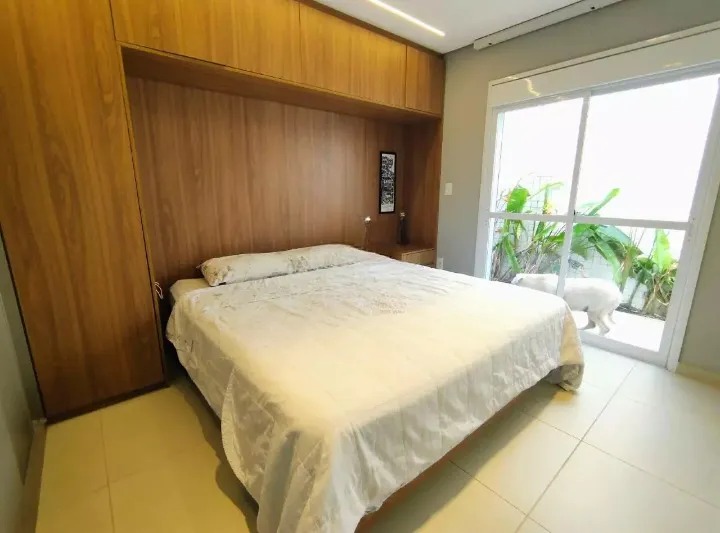 Casa à venda no Ponta da Praia: 