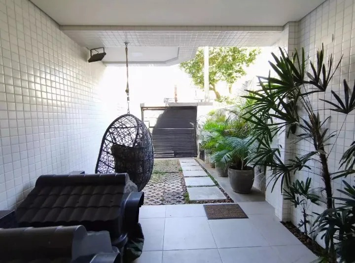 Casa à venda no Ponta da Praia: 