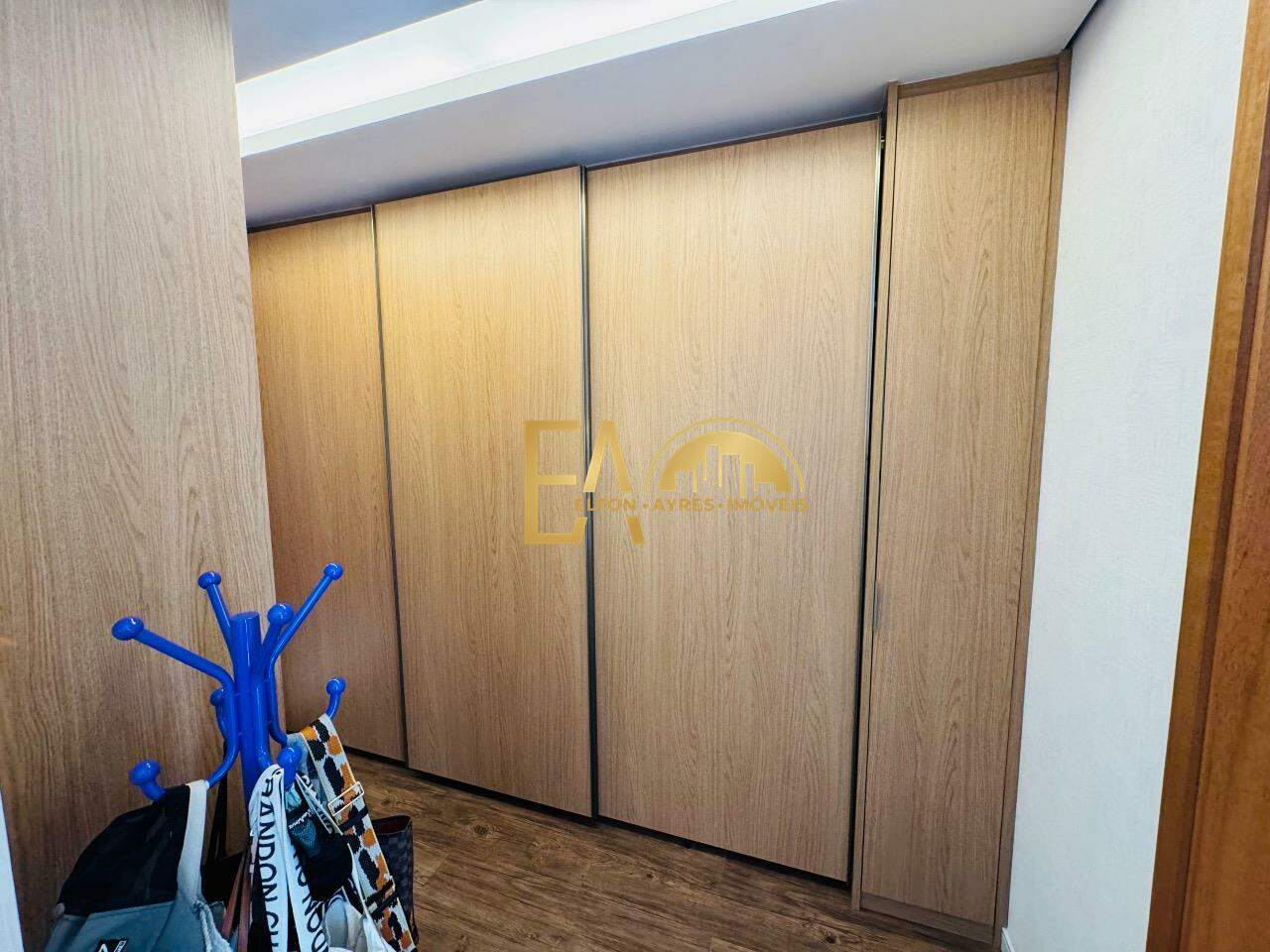 Apartamento à venda no Ponta da Praia: 