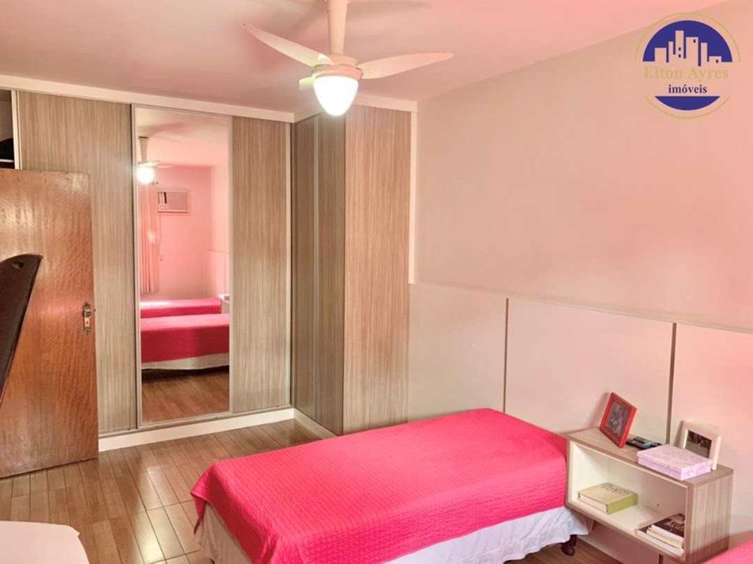 Apartamento à venda no Ponta da Praia: 