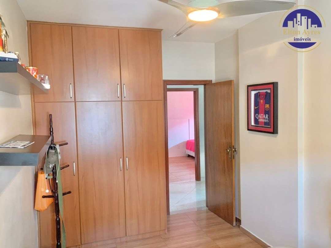 Apartamento à venda no Ponta da Praia: 