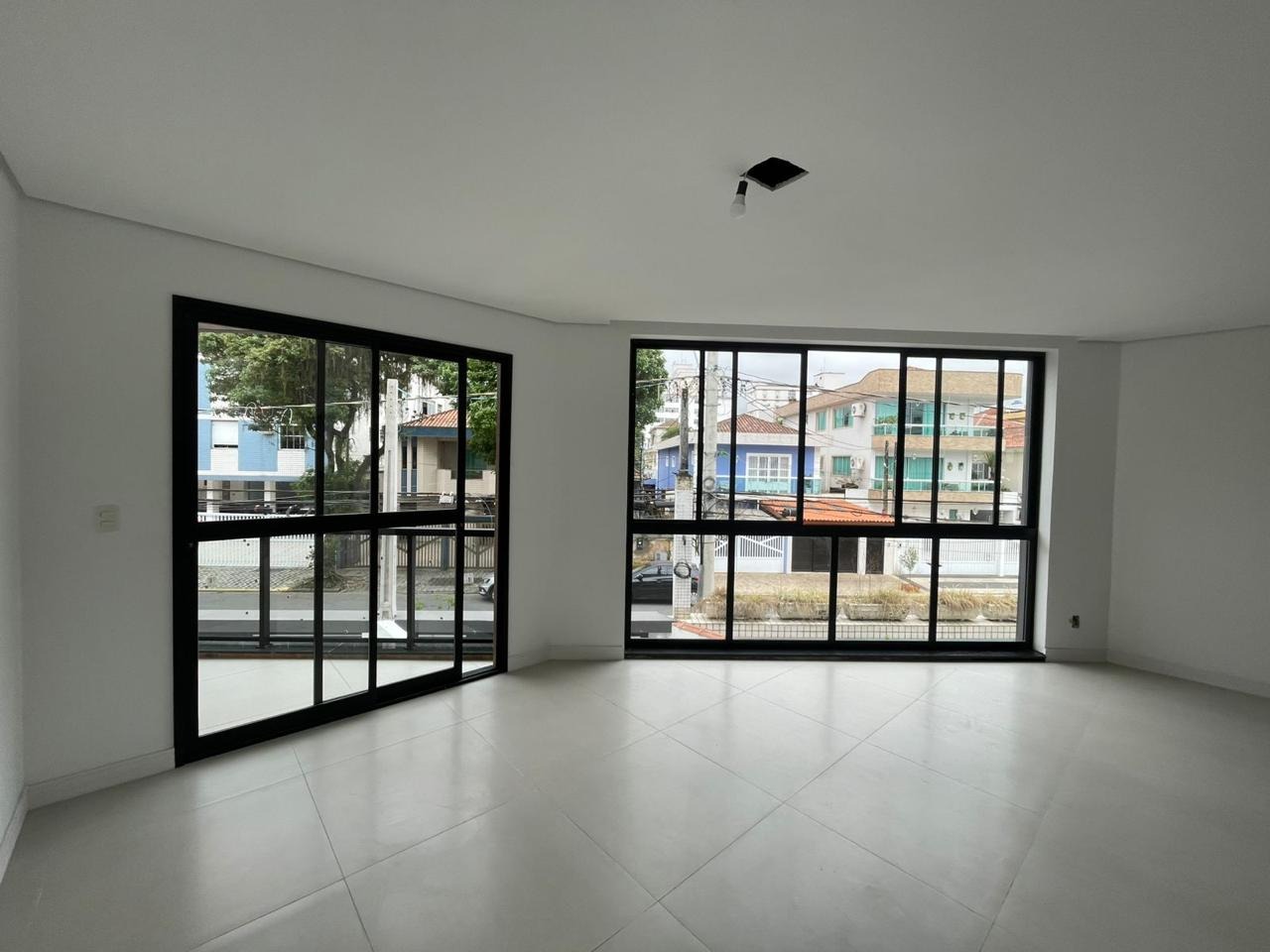 Casa à venda no Embaré: