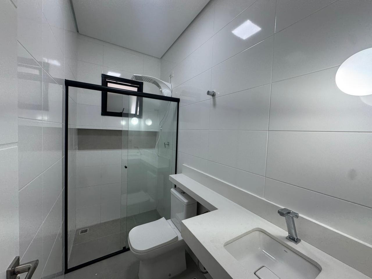 Casa à venda no Embaré: 