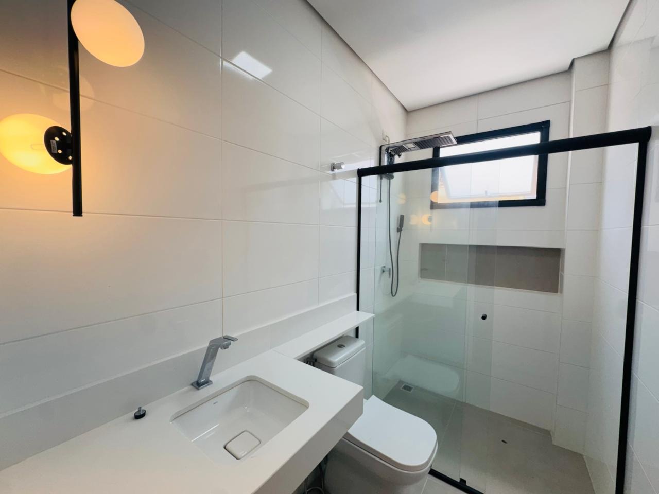 Casa à venda no Embaré: 