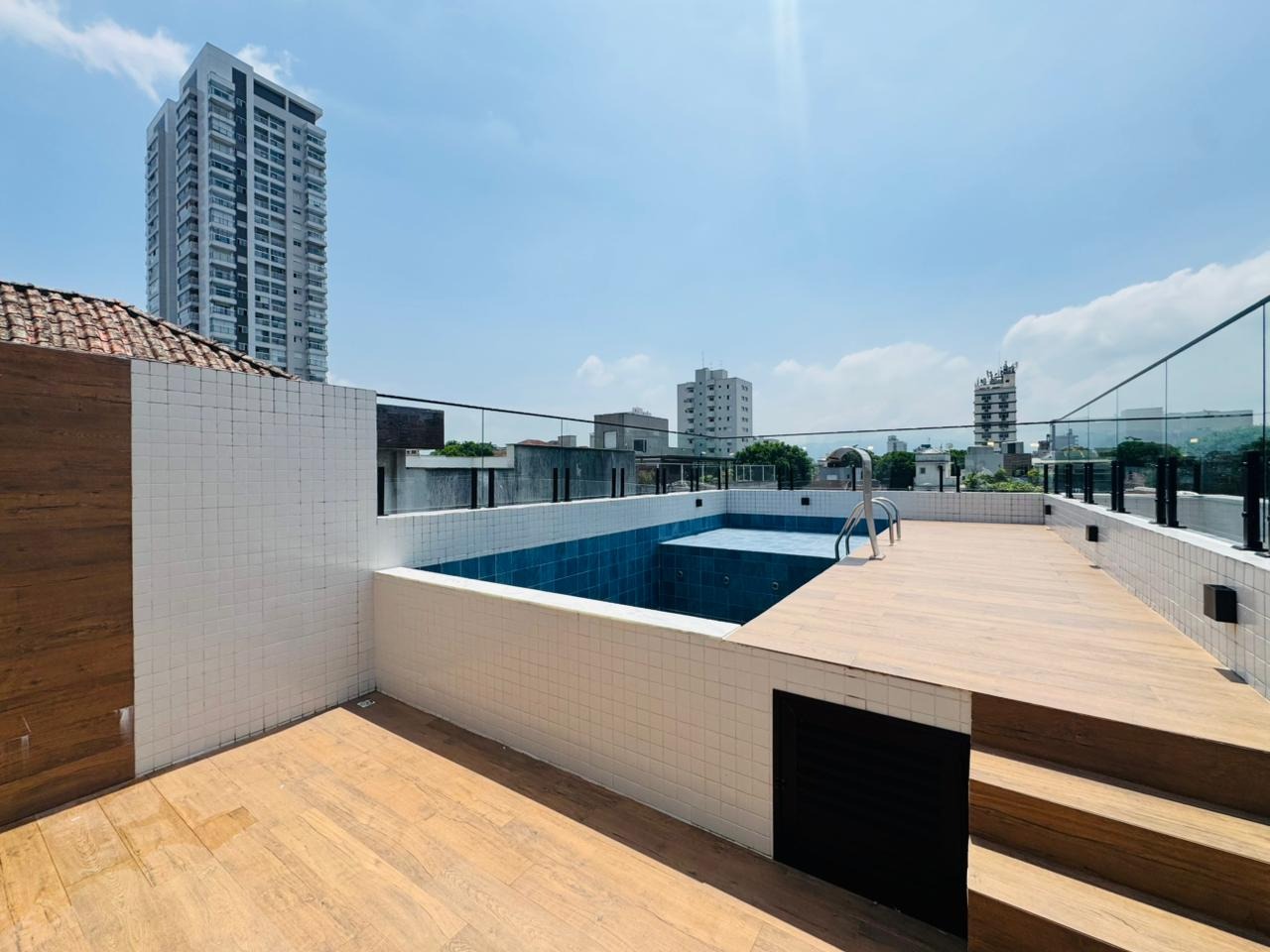 Casa à venda no Embaré: 