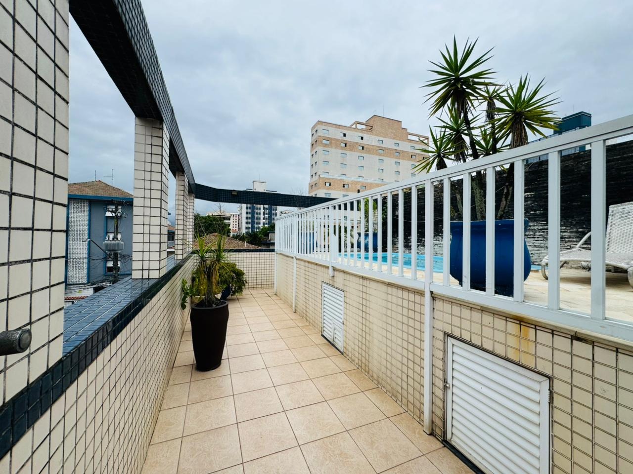 Casa à venda no Embaré: 