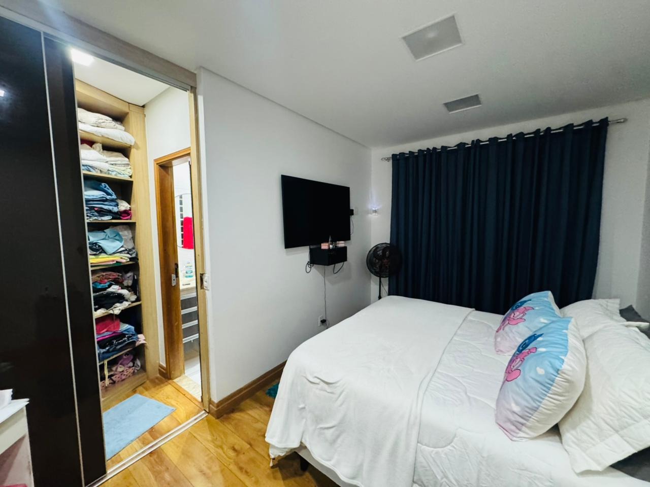 Casa à venda no Embaré: 