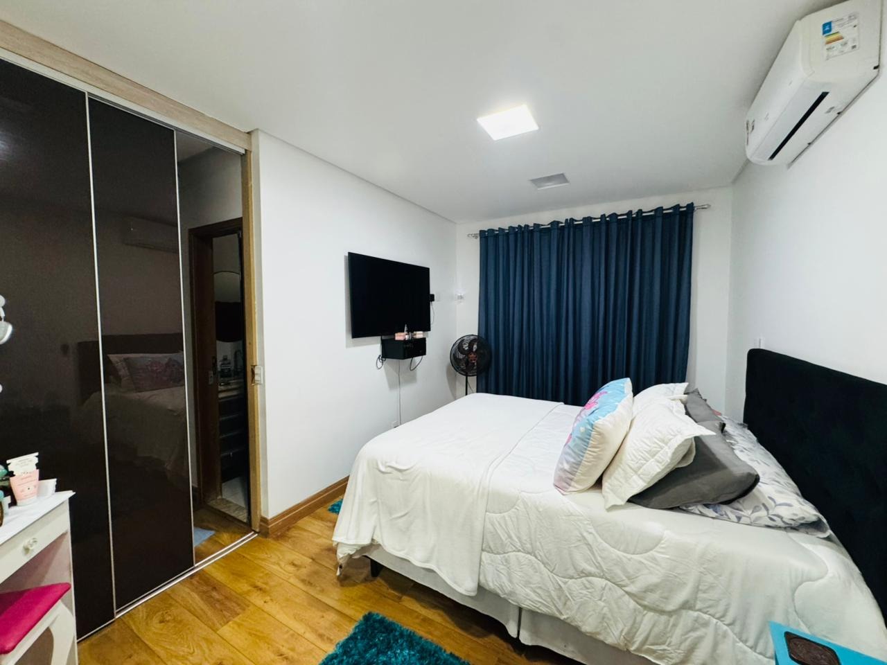 Casa à venda no Embaré: 