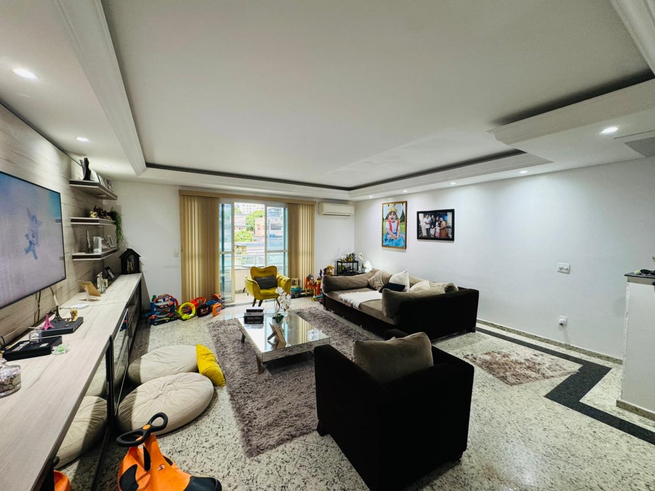 Casa à venda no Embaré: 